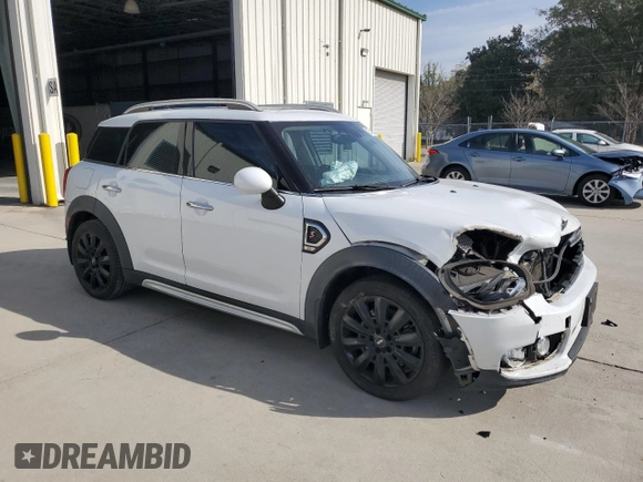 2018 MINI Countryman Cooper S with VIN WMZYT3C39J3E00076, listed as a Copart auction lot 82744654 with 96,632 mi miles and Salvage Title. Bid and sale history available at carsss.com. Image 4.