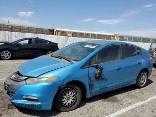 2010 Honda Insight LX z VIN JHMZE2H51AS028849, wystawiony jako Copart lot #65547805 z przebiegiem 209 316 mil mil oraz Szkoda całkowita • Salvage title. Historia ofert i sprzedaży dostępna na DreamBid. Obrazek 1.