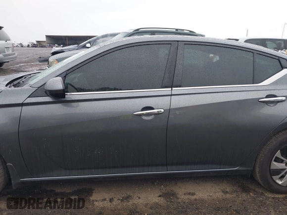 2019 Nissan Altima S with VIN 1N4BL4BV8KC139896, listed as a IAAI auction lot 41845640 with 80,719 mi miles and . Bid and sale history available at carsss.com. Image 15.