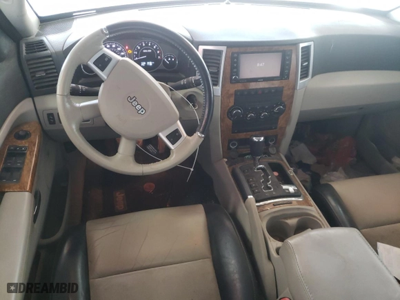 2009 Jeep Grand Cherokee Limited with VIN 1J8HR58T79C517191, listed as a Copart auction lot 74220964 with 185,958 mi miles and Non Repairable. Bid and sale history available at carsss.com. Image 8.