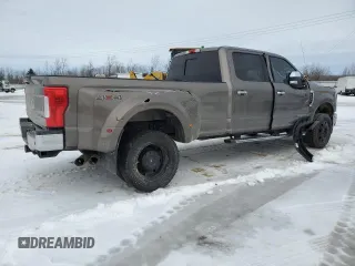 2018 Ford Super Duty F-450 DRW XL with VIN 1FT8W4DT1JEB02957, listed as a Copart auction lot 45863325 with 74,107 mi miles and Salvage Title. Bid and sale history available at carsss.com. Image 3.