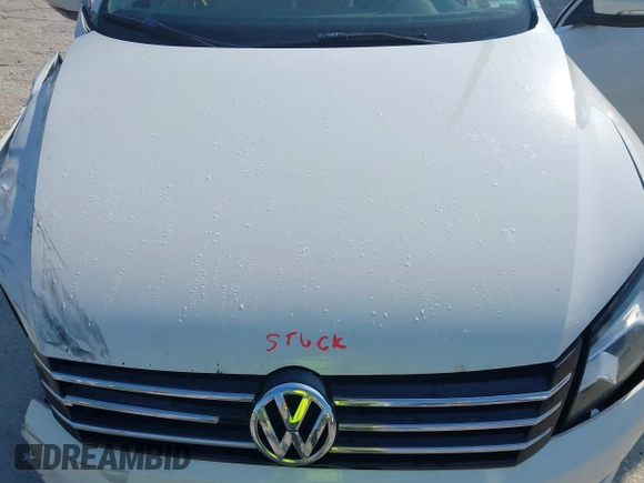 2012 Volkswagen Passat SE с VIN 1VWBP7A31CC085002, выставлен на аукционе IAAI как лот 42318915 с пробегом Не указан миль и . История ставок и продаж доступна на DreamBid. Изображение 10.
