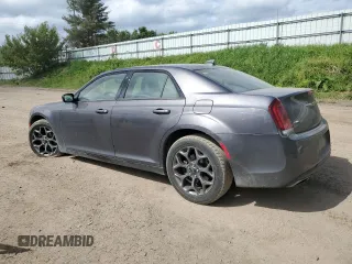 2015 Chrysler 300 S z VIN 2C3CCAGG0FH814316, wystawiony jako Copart lot #58473405 z przebiegiem 163 216 mil mil oraz Czysty tytuł • Clean title. Historia ofert i sprzedaży dostępna na DreamBid. Obrazek 2.
