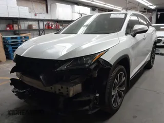 2018 Lexus RX 350L Premium z VIN JTJGZKCA3J2003885, wystawiony jako IAAI lot #42381977 z przebiegiem 76 823 mil mil oraz . Historia ofert i sprzedaży dostępna na DreamBid. Obrazek 18.