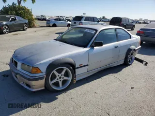 1997 BMW 3 Series 328is z VIN WBABG1320VET05044, wystawiony jako Copart lot #61266105 z przebiegiem 224 538 mil mil oraz Czysty tytuł • Clean title. Historia ofert i sprzedaży dostępna na DreamBid. Obrazek 1.