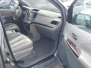 2011 Toyota Sienna XLE with VIN 5TDDK3DC0BS016250, listed as a IAAI auction lot 42156903 with 201,821 mi miles and . Bid and sale history available at DreamBid. Image 5.