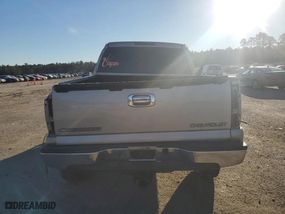 2005 Chevrolet Silverado 1500 Z71 with VIN 2GCEK13T451173169, listed as a Copart auction lot 84672804 with 152,620 mi miles and Salvage Title. Bid and sale history available at carsss.com. Image 6.