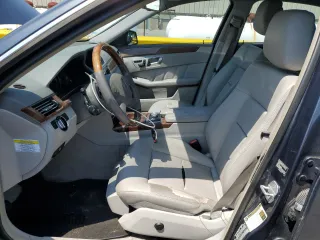 2013 Mercedes-Benz E 350 Luxury with VIN WDDHF8JB0DA738385, listed as a Copart auction lot 60824075 with 147,873 mi miles and Non repairable. Bid and sale history available at DreamBid. Image 7.