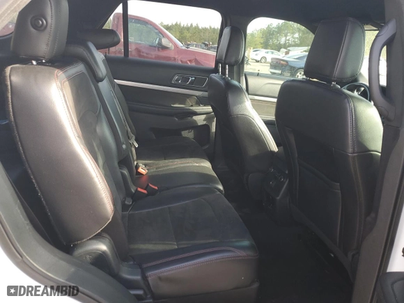 2019 Ford Explorer XLT with VIN 1FM5K7D82KGB51355, listed as a Copart auction lot 54278735 with 210,113 mi miles and Clean Title. Bid and sale history available at carsss.com. Image 10.