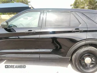 2021 Ford Police Interceptor Utility z VIN 1FM5K8AB6MGB46944, wystawiony jako IAAI lot #42265552 z przebiegiem 100 869 mil mil oraz . Historia ofert i sprzedaży dostępna na DreamBid. Obrazek 14.
