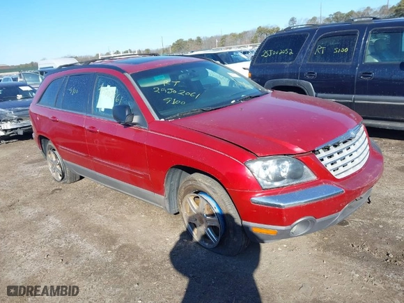 2006 Chrysler Pacifica Touring with VIN 2A4GM68466R752615, listed as a IAAI auction lot 41681953 with 999,999 mi miles. Bid and sale history available at carsss.com. Image 1.