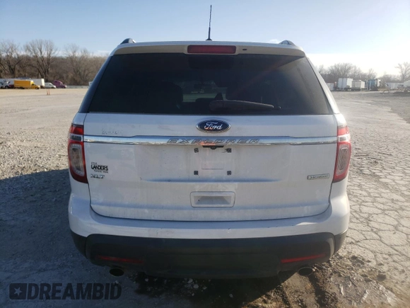 2013 Ford Explorer XLT z VIN 1FM5K7D91DGB83502, wystawiony jako Copart lot #37120934 z przebiegiem 108 865 mil mil oraz Szkoda całkowita • Salvage title. Historia ofert i sprzedaży dostępna na DreamBid. Obrazek 6.