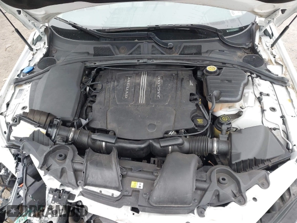 2014 Jaguar XF SC with VIN SAJWA0EX0E8U09381, listed as a IAAI auction lot 41783386 with 27,730 mi miles and . Bid and sale history available at DreamBid. Image 10.