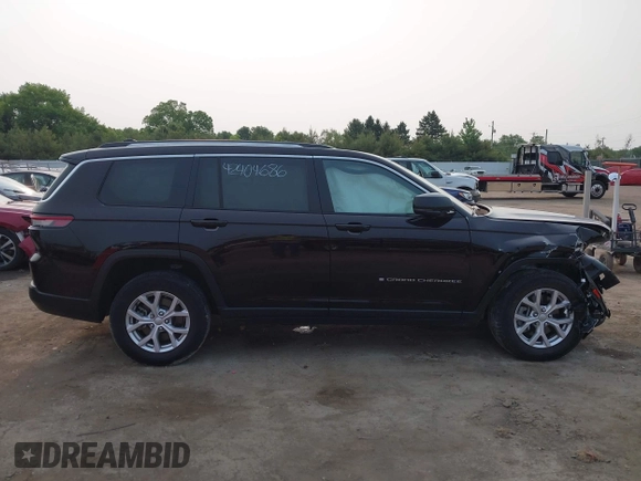 2022 Jeep Grand Cherokee Limited with VIN 1C4RJKBG1N8539066, listed as a IAAI auction lot 42404686 with 32,764 mi miles and . Bid and sale history available at DreamBid. Image 14.