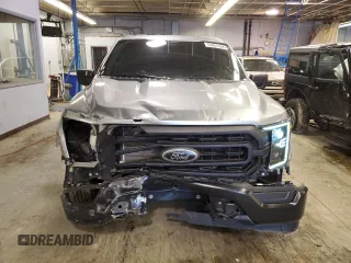 2022 Ford F-150 XL with VIN 1FTMF1C51NKF01004, listed as a Copart auction lot 51651204 with 10,625 mi miles and . Bid and sale history available at DreamBid. Image 5.