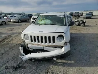 2016 Jeep Patriot Sport z VIN 1C4NJPBA0GD641413, wystawiony jako Copart lot #45956175 z przebiegiem 115 972 mil mil oraz Szkody całkowita. Historia ofert i sprzedaży dostępna na DreamBid. Obrazek 11.
