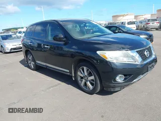 2014 Nissan Pathfinder SL with VIN 5N1AR2MM9EC639952, listed as a IAAI auction lot 42216892 with 140,253 mi miles. Bid and sale history available at carsss.com. Image 1.