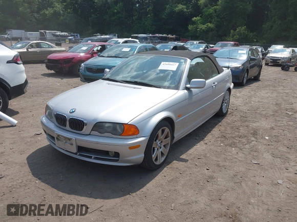 2001 BMW 3 Series 325Ci с VIN WBABS33411JY42079, выставлен на аукционе IAAI как лот 42600667 с пробегом 116 684 миль миль и . История ставок и продаж доступна на DreamBid. Изображение 2.