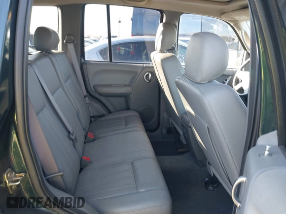 2005 Jeep Liberty Limited z VIN 1J4GK58K75W527169, wystawiony jako IAAI lot #41381084 z przebiegiem 102 212 mil mil oraz . Historia ofert i sprzedaży dostępna na DreamBid. Obrazek 8.