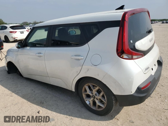 2022 Kia Soul LX with VIN KNDJ23AU6N7157547, listed as a Copart auction lot 51281625 with 55,318 mi miles and Salvage Title. Bid and sale history available at DreamBid. Image 2.