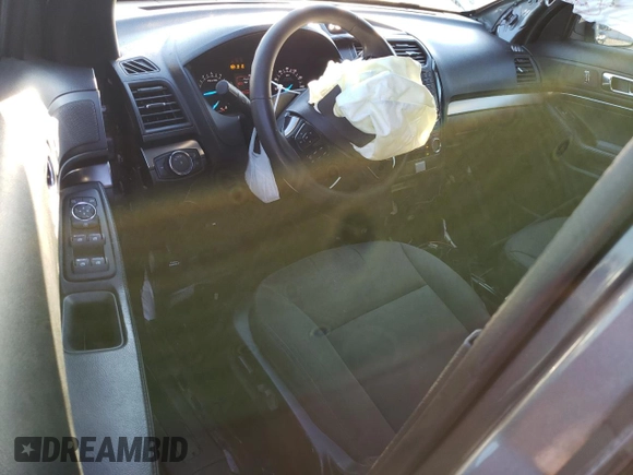 2018 Ford Police Interceptor Utility z VIN 1FM5K8AT7JGA57808, wystawiony jako Copart lot #82631264 z przebiegiem 123 019 mil mil oraz Szkoda całkowita • Salvage title. Historia ofert i sprzedaży dostępna na DreamBid. Obrazek 8.
