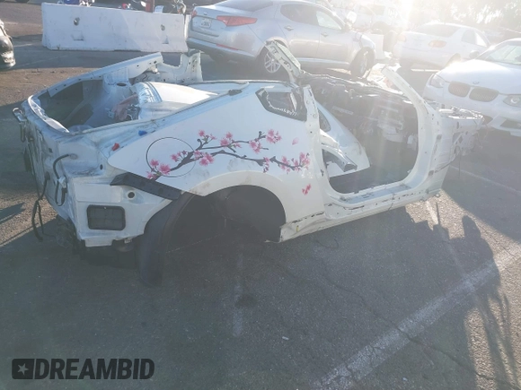 2014 Nissan 370Z Nismo z VIN JN1AZ4EH6EM632536, wystawiony jako IAAI lot #40836696 z przebiegiem Nie podano mil oraz . Historia ofert i sprzedaży dostępna na DreamBid. Obrazek 4.