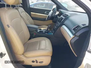 2017 Ford Explorer XLT with VIN 1FM5K7D87HGB87910, listed as a IAAI auction lot 42077369 with 51,245 mi miles and . Bid and sale history available at carsss.com. Image 5.