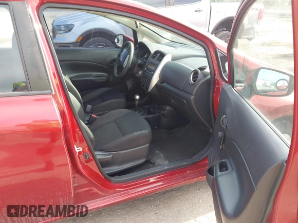 2017 Nissan Note S Plus z VIN 3N1CE2CP0HL367744, wystawiony jako IAAI lot #42144940 z przebiegiem 131 780 mil mil oraz . Historia ofert i sprzedaży dostępna na DreamBid. Obrazek 5.