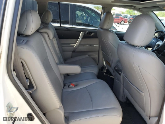 2011 Toyota Highlander with VIN 5TDBK3EH1BS044964, listed as a Copart auction lot 51984564 with 157,415 mi miles and Clean Title. Bid and sale history available at carsss.com. Image 10.
