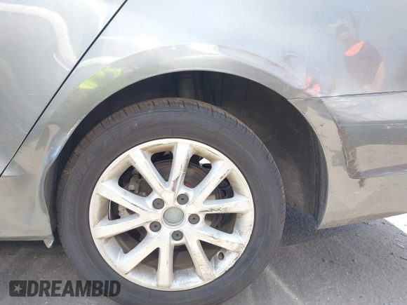 2013 Volkswagen Jetta SE with VIN 3VWDP7AJ0DM352654, listed as a IAAI auction lot 42552411 with 84,145 mi miles and . Bid and sale history available at DreamBid. Image 15.
