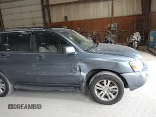 2006 Toyota Highlander z VIN JTEDW21A160003500, wystawiony jako IAAI lot #42491355 z przebiegiem 226 244 mil mil oraz . Historia ofert i sprzedaży dostępna na DreamBid. Obrazek 12.