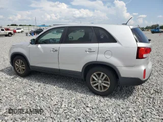 2015 Kia Sorento LX with VIN 5XYKT3A65FG555890, listed as a Copart auction lot 56026125 with 102,034 mi miles and Clean Title. Bid and sale history available at DreamBid. Image 2.