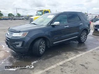 2017 Ford Explorer Platinum с VIN 1FM5K8HT1HGC62346, выставлен на аукционе IAAI как лот 42238041 с пробегом 91 926 миль миль и . История ставок и продаж доступна на DreamBid. Изображение 17.