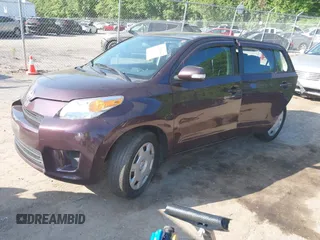 2010 Scion xD z VIN JTKKU4B4XA1000807, wystawiony jako IAAI lot #42216581 z przebiegiem 176 218 mil mil oraz . Historia ofert i sprzedaży dostępna na DreamBid. Obrazek 2.