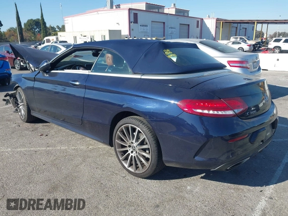 2018 Mercedes-Benz C 300 with VIN WDDWK4JB0JF755911, listed as a IAAI auction lot 40919727 with 54,376 mi miles and . Bid and sale history available at DreamBid. Image 3.