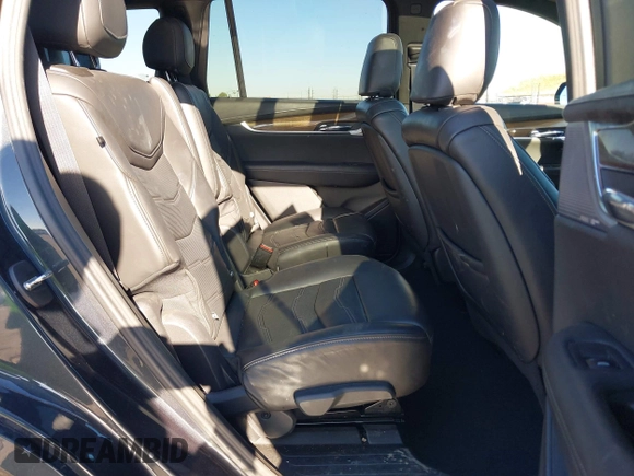 2022 Cadillac XT6 Premium Luxury with VIN 1GYKPFRS7NZ173703, listed as a IAAI auction lot 41335618 with 32,116 mi miles. Bid and sale history available at carsss.com. Image 8.