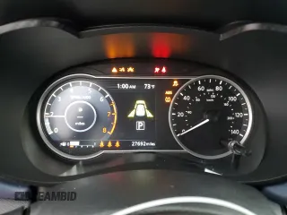 2024 Nissan Versa SV z VIN 3N1CN8EV2RL894345, wystawiony jako Copart lot #54180885 z przebiegiem 27 692 mil mil oraz Szkoda całkowita • Salvage title. Historia ofert i sprzedaży dostępna na DreamBid. Obrazek 9.