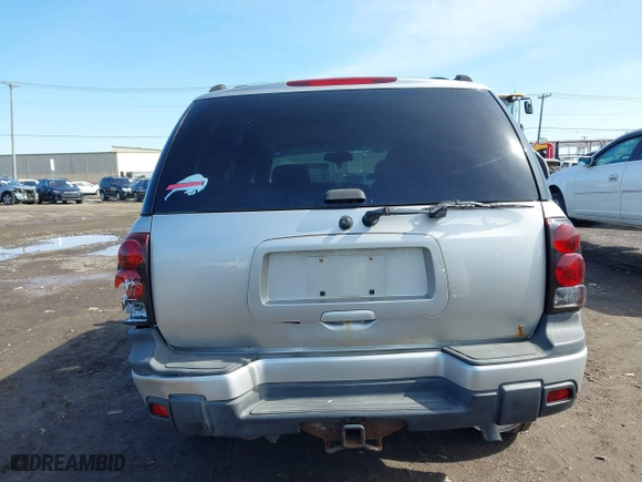 2005 Chevrolet TrailBlazer LT with VIN 1GNDT13S152261782, listed as a IAAI auction lot 41963416 with 125,041 mi miles. Bid and sale history available at carsss.com. Image 16.