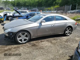 2007 Mercedes-Benz CLS 550 with VIN WDDDJ72X07A083618, listed as a Copart auction lot 55619935 with 229,134 mi miles and Salvage title. Bid and sale history available at DreamBid. Image 1.