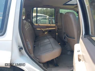 1997 Ford Explorer XLT z VIN 1FMDU35PXVZA53669, wystawiony jako IAAI lot #42253791 z przebiegiem 186 521 mil mil oraz . Historia ofert i sprzedaży dostępna na DreamBid. Obrazek 8.