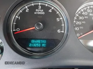 2008 Chevrolet Tahoe LTZ z VIN 1GNFK13028R196298, wystawiony jako IAAI lot #41634511 z przebiegiem 213 253 mil mil oraz . Historia ofert i sprzedaży dostępna na DreamBid. Obrazek 7.