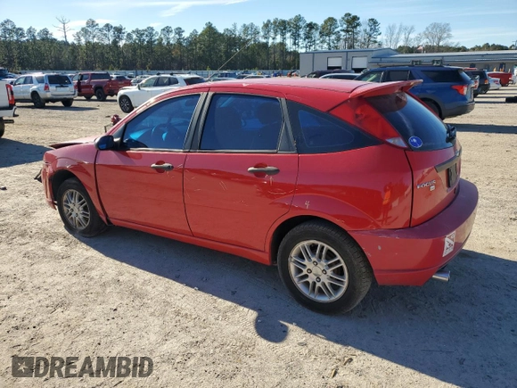 2007 Ford Focus S with VIN 1FAFP37N47W183716, listed as a Copart auction lot 87702785 with 203,315 mi miles and Salvage Title. Bid and sale history available at carsss.com. Image 2.
