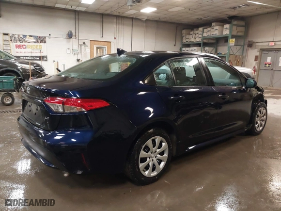 2022 Toyota Corolla LE with VIN 5YFEPMAE0NP304039, listed as a IAAI auction lot 41629237 with 45,134 mi miles. Bid and sale history available at carsss.com. Image 4.