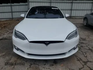 2016 Tesla Model S 90D z VIN 5YJSA1E23GF159354, wystawiony jako Copart lot #59682785 z przebiegiem 111 208 mil mil oraz Szkoda całkowita • Salvage title. Historia ofert i sprzedaży dostępna na DreamBid. Obrazek 5.