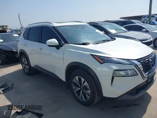 2023 Nissan Rogue SV z VIN 5N1BT3BA5PC838360, wystawiony jako IAAI lot #41922660 z przebiegiem 52 235 mil mil oraz . Historia ofert i sprzedaży dostępna na DreamBid. Obrazek 1.