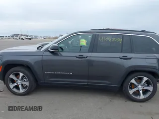 2024 Jeep Grand Cherokee Limited with VIN 1C4RJHBG2RC162673, listed as a IAAI auction lot 41982734 with 10,313 mi miles and . Bid and sale history available at DreamBid. Image 14.