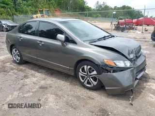 2008 Honda Civic LX z VIN 2HGFA16528H343370, wystawiony jako IAAI lot #42123787 z przebiegiem 182 846 mil mil oraz . Historia ofert i sprzedaży dostępna na DreamBid. Obrazek 1.