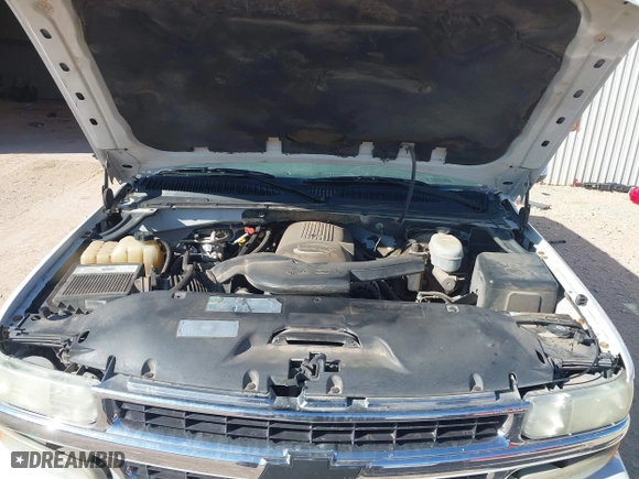 2003 Chevrolet Tahoe LS with VIN 1GNEC13Z43R282194, listed as a IAAI auction lot 41363024 with 207,135 mi miles. Bid and sale history available at carsss.com. Image 10.