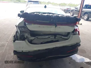 2025 Hyundai Elantra SEL Convenience z VIN KMHLS4DG6SU905114, wystawiony jako IAAI lot #42356092 z przebiegiem 9 569 mil mil oraz . Historia ofert i sprzedaży dostępna na DreamBid. Obrazek 6.