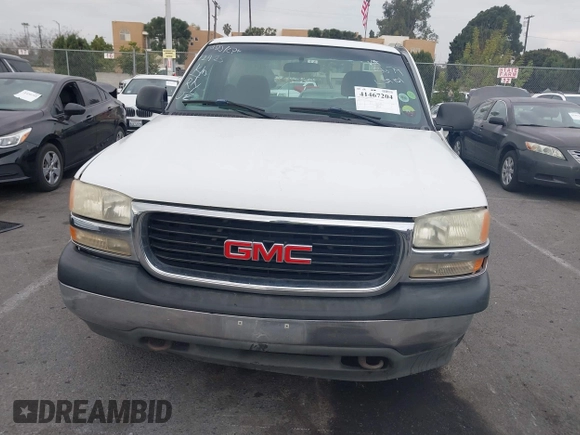 2000 GMC New Sierra 1500 SLE with VIN 1GTEC14T4YE363679, listed as a IAAI auction lot 41467204 with 150,724 mi miles. Bid and sale history available at carsss.com. Image 11.